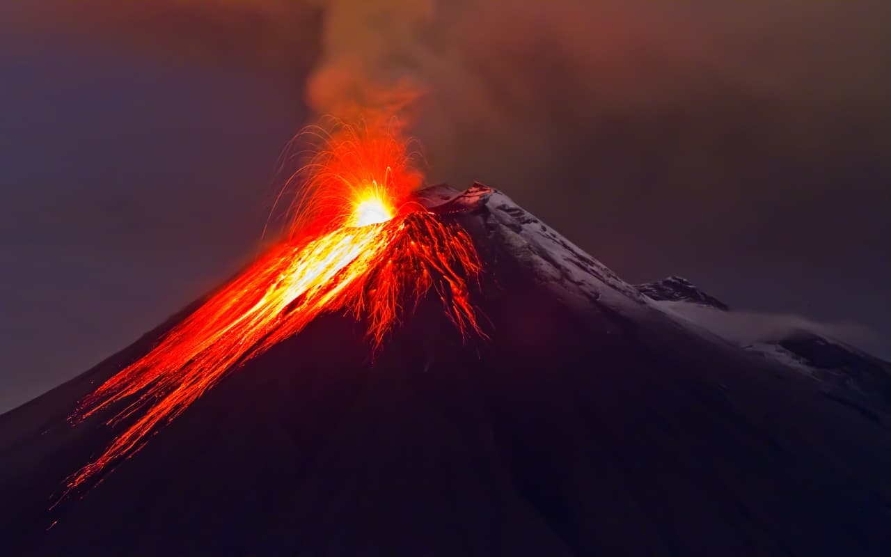 Vulkanausbruch auf Indonesien